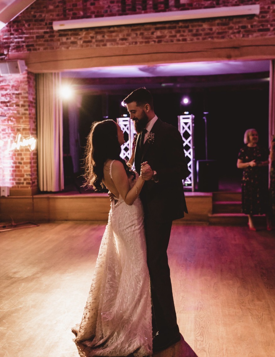 wedding dj