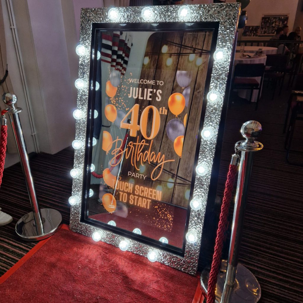 magic mirror photobooth